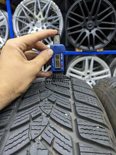 Fulda 215/60 R17 Zimska
