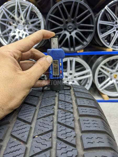 Continental 215/65 R16 Zimska