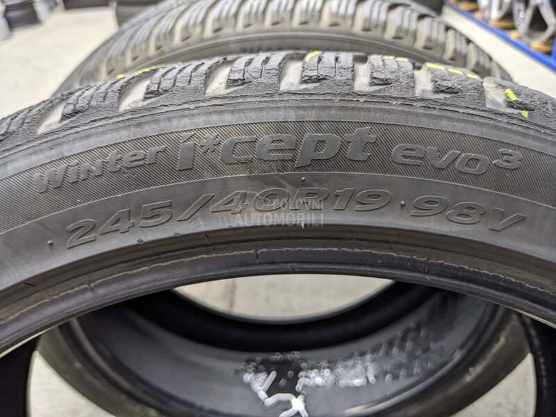 Hankook 245/40 R19 Zimska