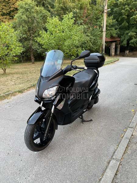 Yamaha X max 250