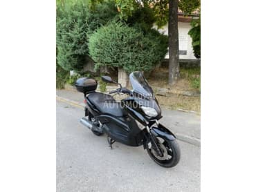 Yamaha X max 250