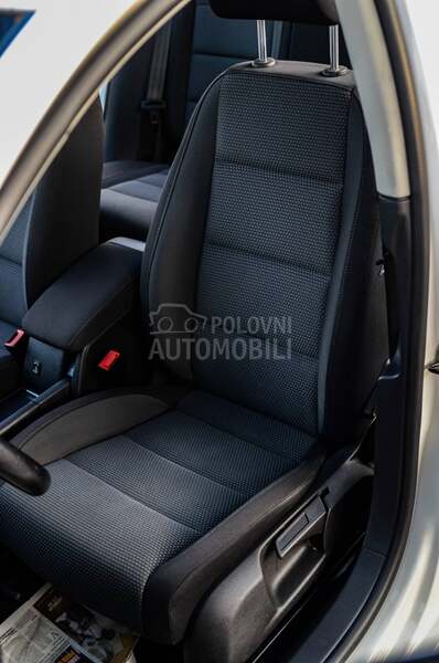Volkswagen Golf 6 1.6 TDI DSG CH