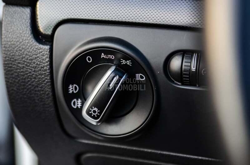 Volkswagen Golf 6 1.6 TDI DSG CH