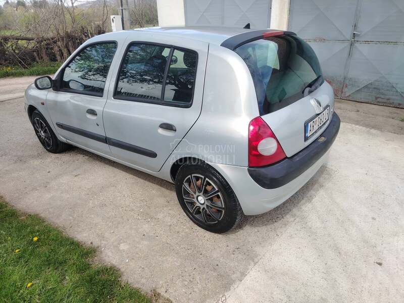 Renault Clio 1.2 8V