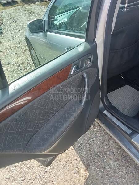 Mercedes Benz C 200 