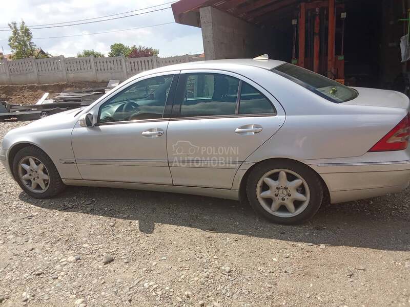 Mercedes Benz C 200 