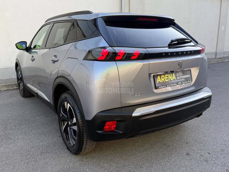 Peugeot 2008 1.2 PURETECH/ALLURE