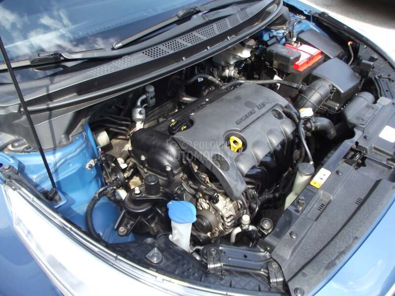 Kia cee`d sw 1.4 B  ALU  NOV