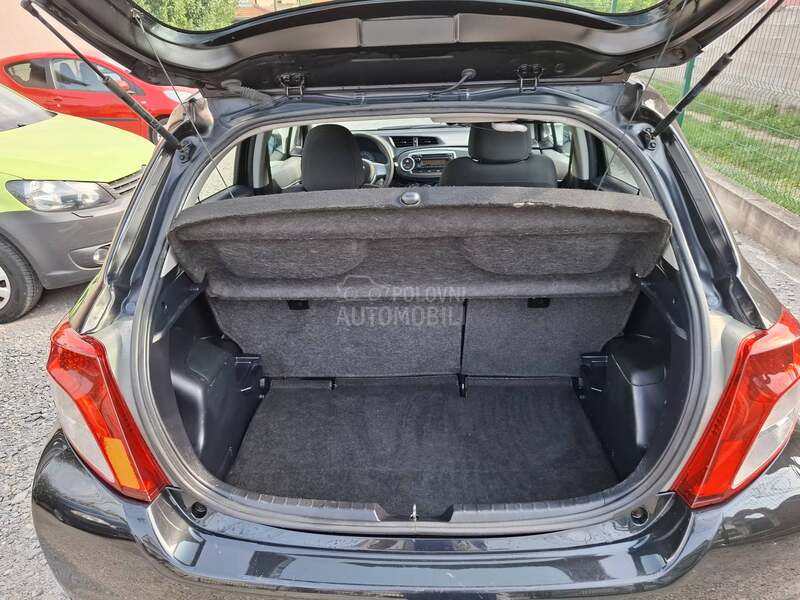 Toyota Yaris 1.0b clima alu 5vr