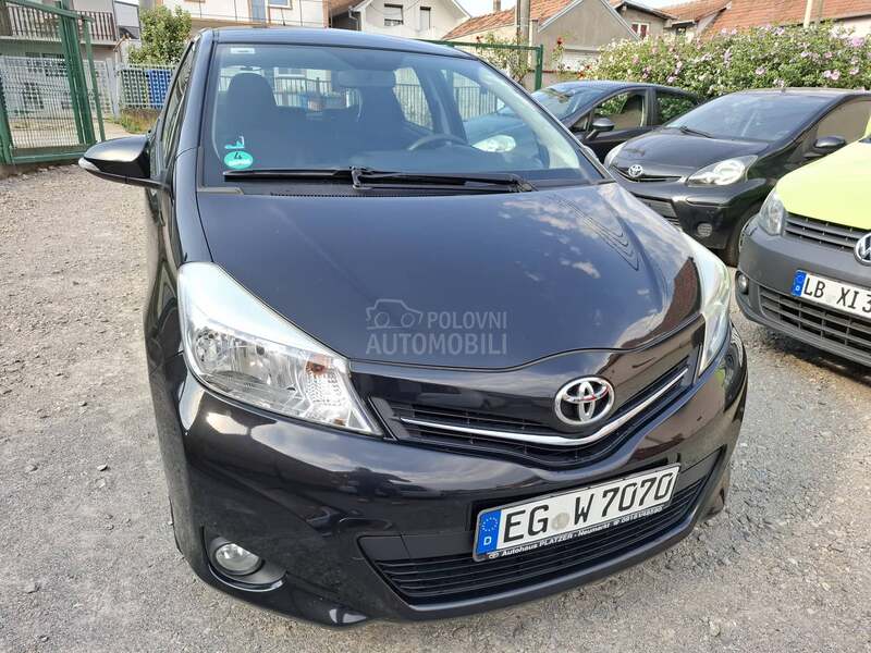 Toyota Yaris 1.0b clima alu 5vr
