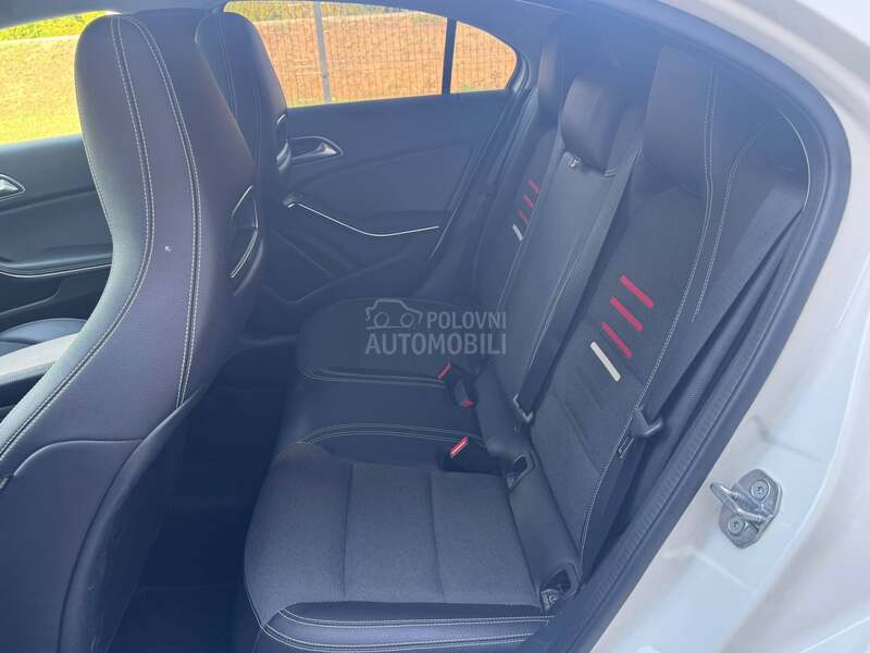 Mercedes Benz A 180 7 g-tronic