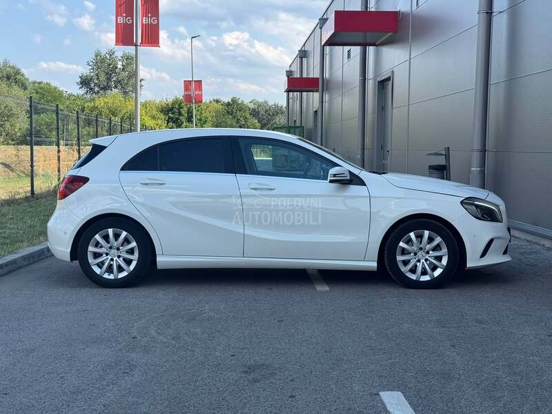 Mercedes Benz A 180 7 g-tronic