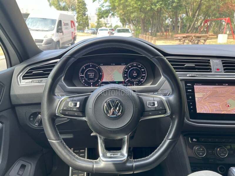 Volkswagen Tiguan 2.0 TDI R-LINE