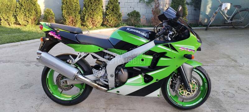 Kawasaki Zx6r