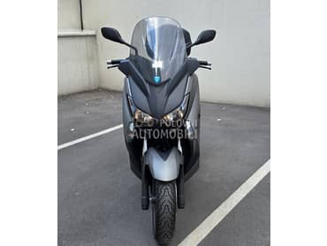Yamaha XMAX . X MAX 250