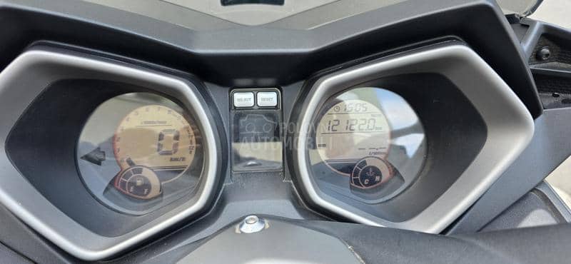 Yamaha XMAX . X MAX 250