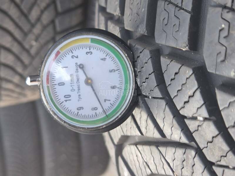 Falken 205/55 R17 Zimska