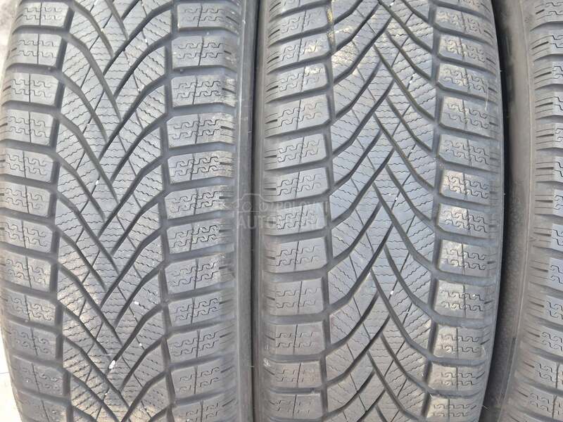 Falken 205/55 R17 Zimska