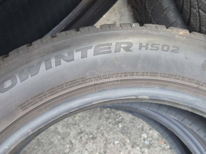 Falken 205/55 R17 Zimska