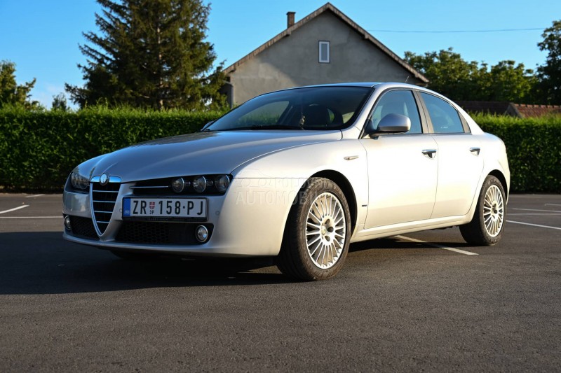 Alfa Romeo 159 
