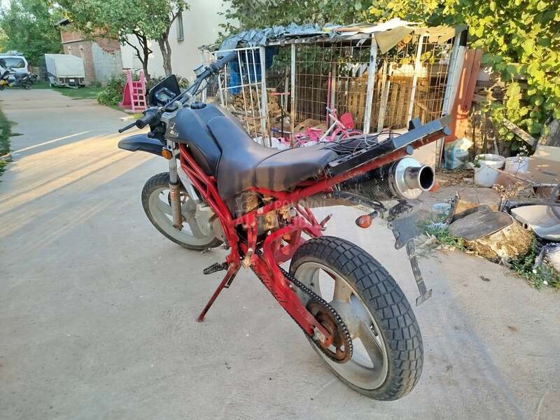 Sachs X road