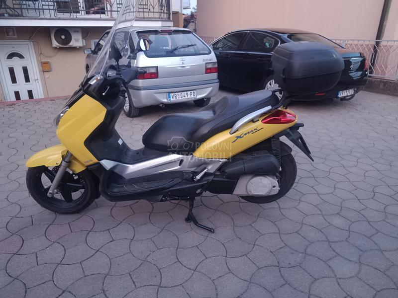 Yamaha xmax