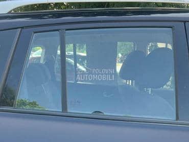 Staklo zadnje desno za Renault Koleos od 2008. do 2016. god.