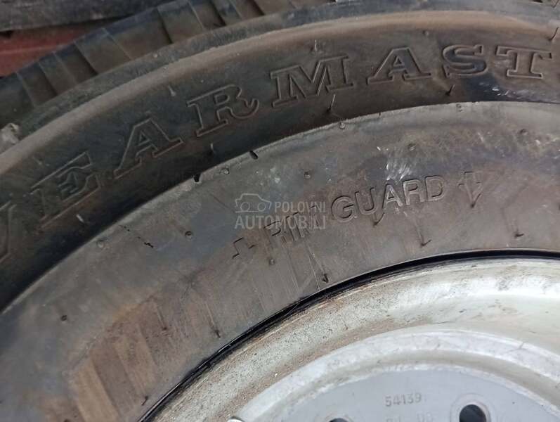 gume sa felnama za priljucne masine