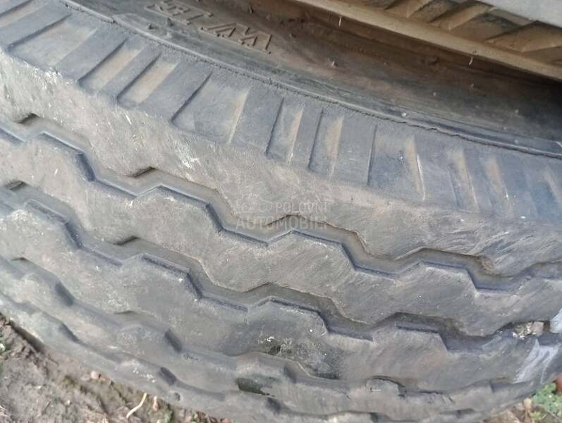 gume sa felnama za priljucne masine