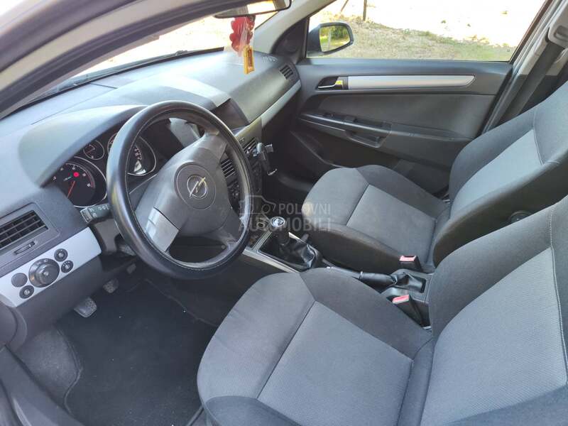 Opel Astra H 1.9