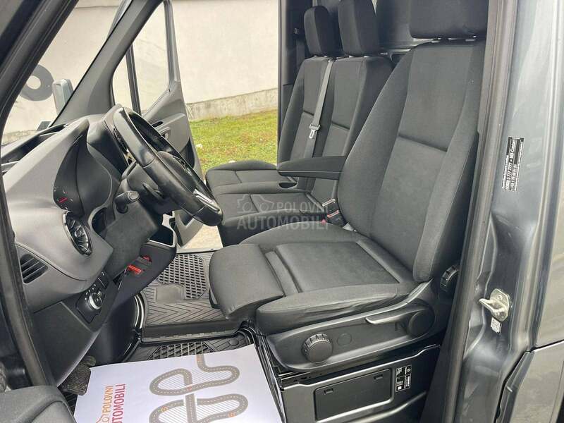 Mercedes Benz Sprinter