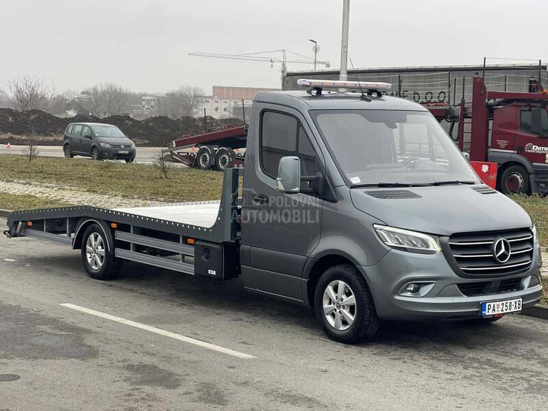 Mercedes Benz Sprinter