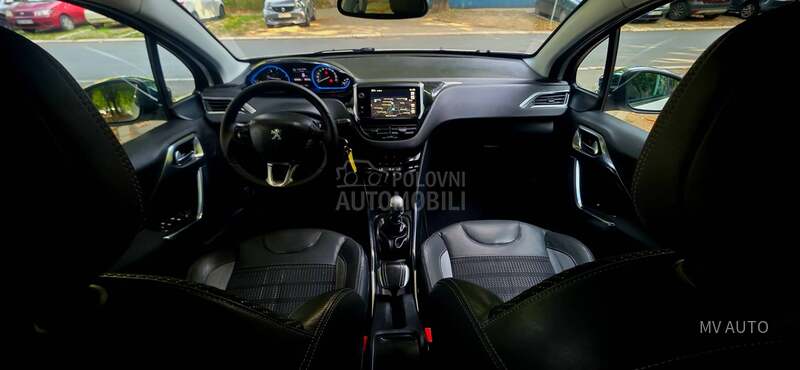 Peugeot 2008 1.6 114hpEHDI FELINE