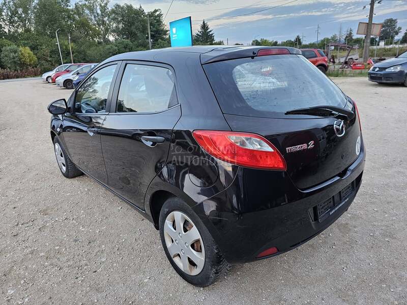 Mazda 2 1,3 1,6V iz CH
