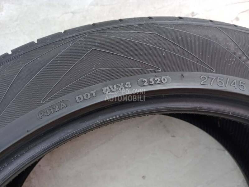 Vredestein 275/45 R21 Letnja