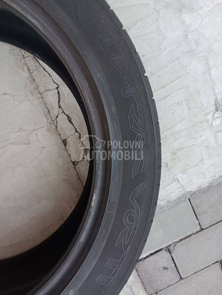 Vredestein 275/45 R21 Letnja