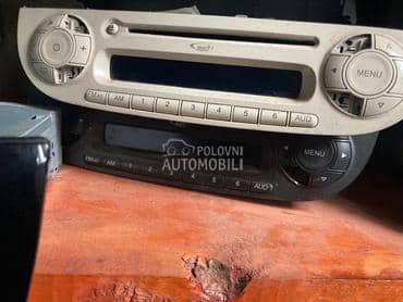 fabricki radio za Fiat Punto