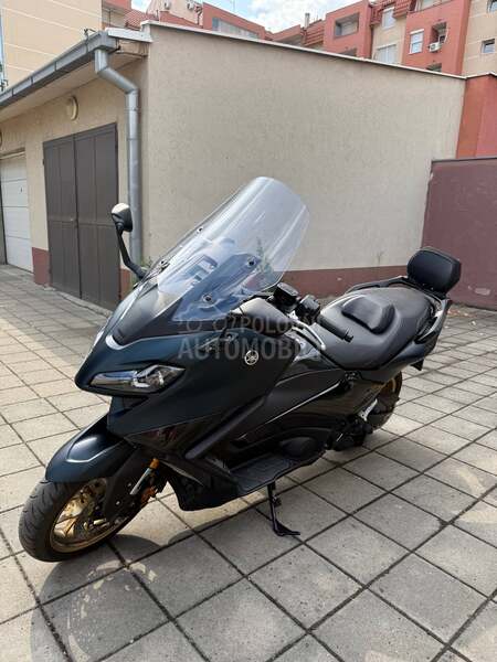 Yamaha TMAX 560 Tech Max