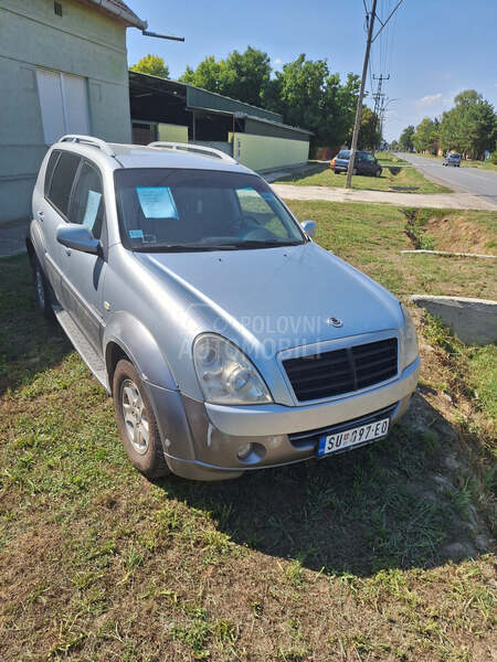 SsangYong Rexton 2.7