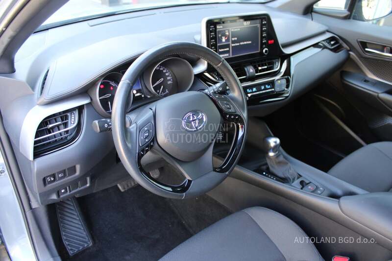Toyota C-HR 1.8 HYBRID AUT