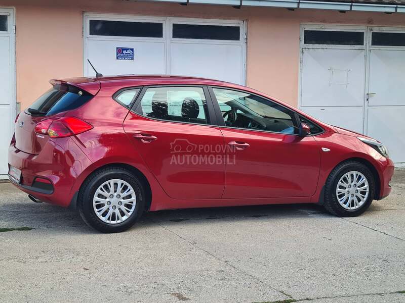 Kia cee`d 1.4 EX Style