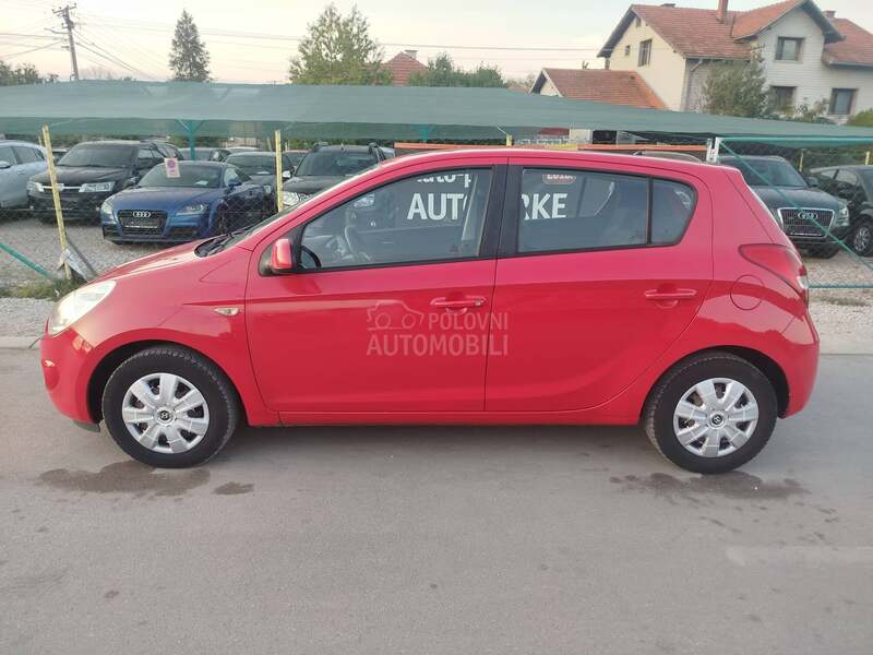 Hyundai i20 1.4i  u.v.o.z  C H