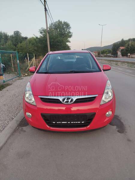 Hyundai i20 1.4i  u.v.o.z  C H