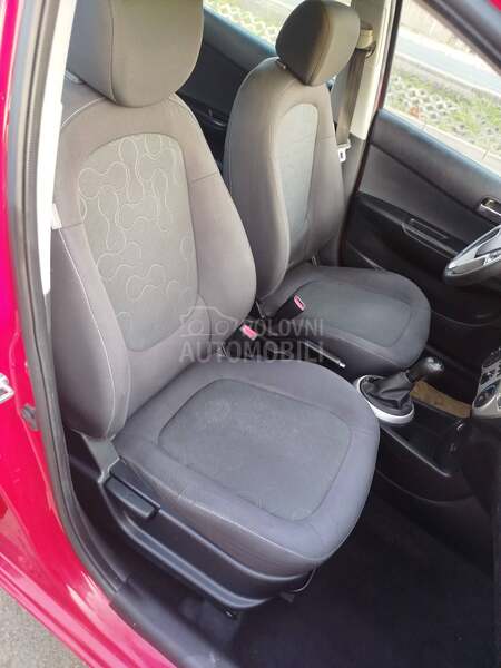 Hyundai i20 1.4i  u.v.o.z  C H