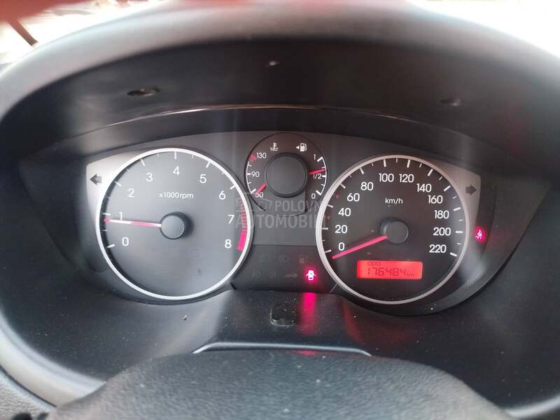 Hyundai i20 1.4i  u.v.o.z  C H