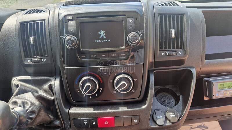 Peugeot Boxer 