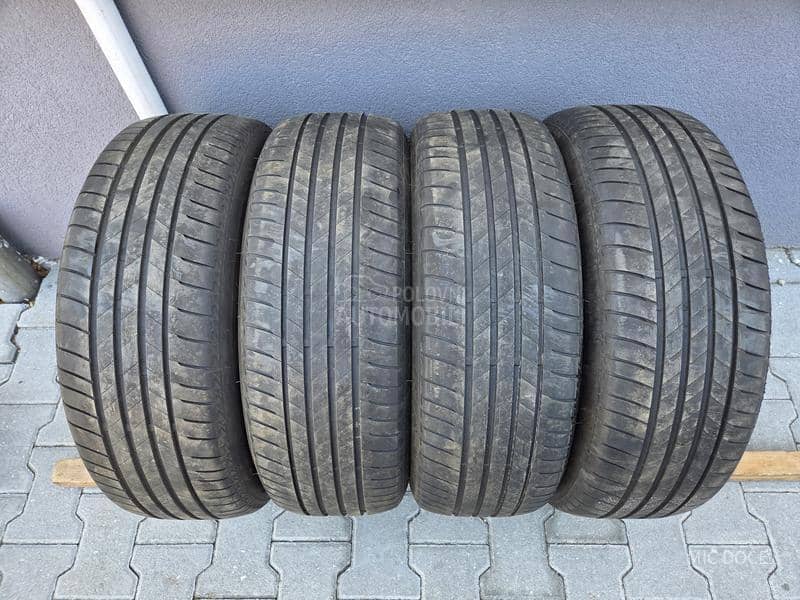 Bridgestone 215/60 R17 Letnja