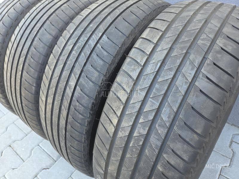 Bridgestone 215/60 R17 Letnja