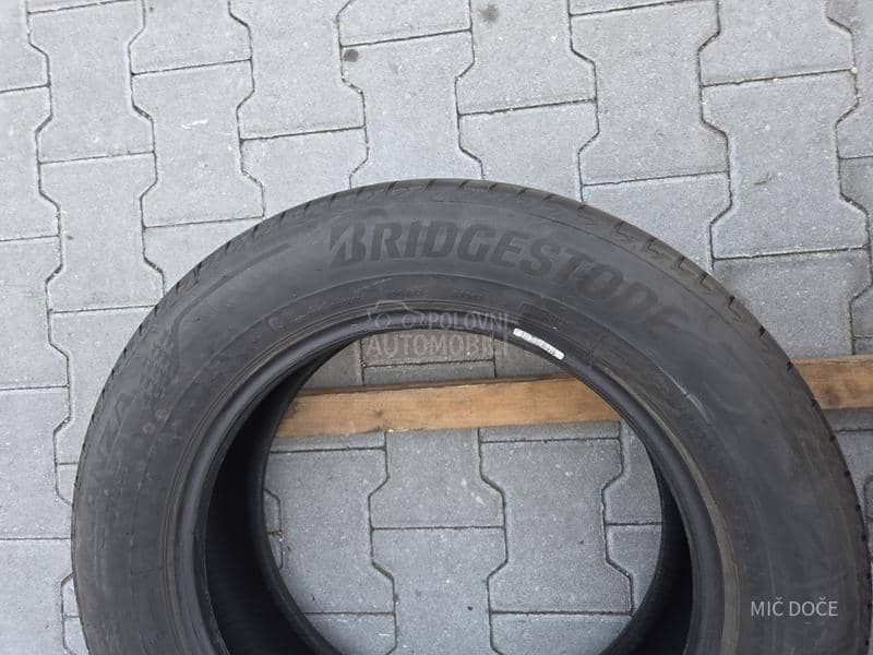 Bridgestone 215/60 R17 Letnja
