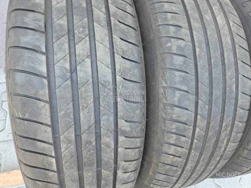 Bridgestone 215/60 R17 Letnja